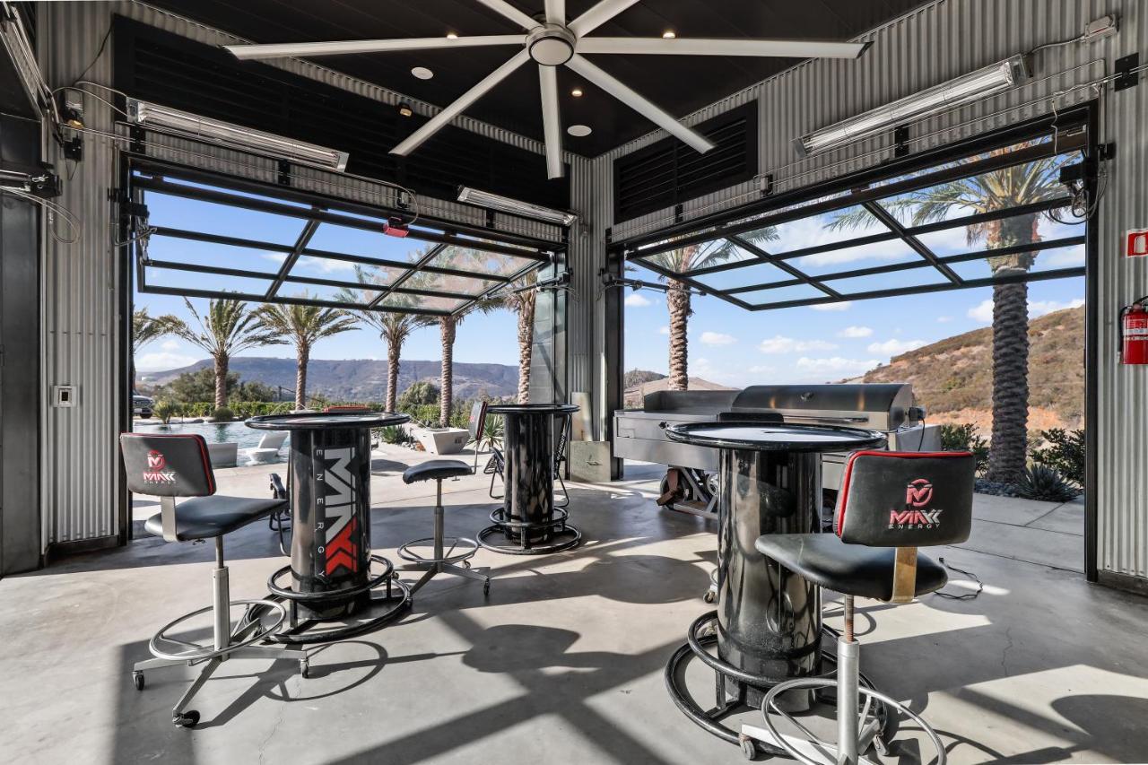 Iron Mansion Private Resort-Event Space 12000 Ft! เทเมคิวลา ภายนอก รูปภาพ