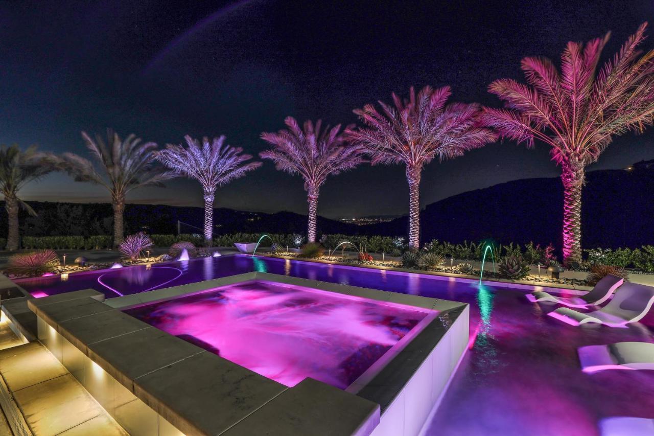 Iron Mansion Private Resort-Event Space 12000 Ft! เทเมคิวลา ภายนอก รูปภาพ